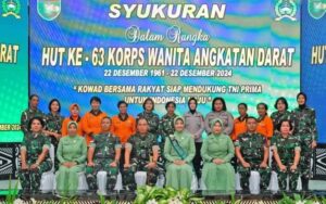Pangdam didampingi Ibu Raksakarini Sri Sena XVII/Cenderawasih Pimpin Syukuran HUT Ke-63 Kowad
