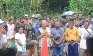 64 Pengungsi Kembali Ke Kampung Imsun Aifat Selatan Kabupaten Maybrat