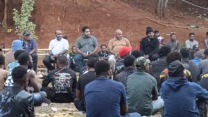 Pasca Putusan MK, MIKO-MENDI Gelar Bakar Batu dan Sepakati Tiga Poin Penting