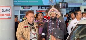 Gesler Ap Vs Daud Yordan: Laga Eksebisi Panas di Kejurda Tinju Papua Barat Daya