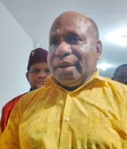 Mathius Derek Fakhiri Ajak Pendukungnya Jaga Perdamaian Jelang PSU Papua