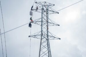 PLN Pulihkan 100 % Listrik di Jayapura Kurang dari 10 Jam, Layanan Kembali Normal