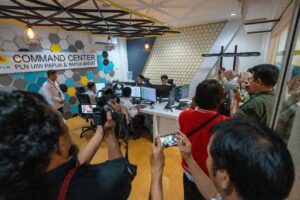 PLN Papua Gandeng Media Kunjungi Command Center, Tampilkan Inovasi Layanan Digital Kelistrikan