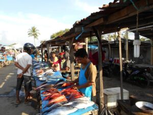 Pasar Wuring, Sepanjang Jalan Kenangan