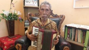 Oscar Pareira Mandalangi: Sang Maestro dari Sikka